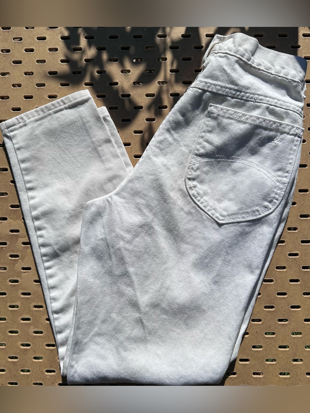 Vintage Chic High Waisted Mom Jeans Cream Off White Tapered Leg Denim 24W
